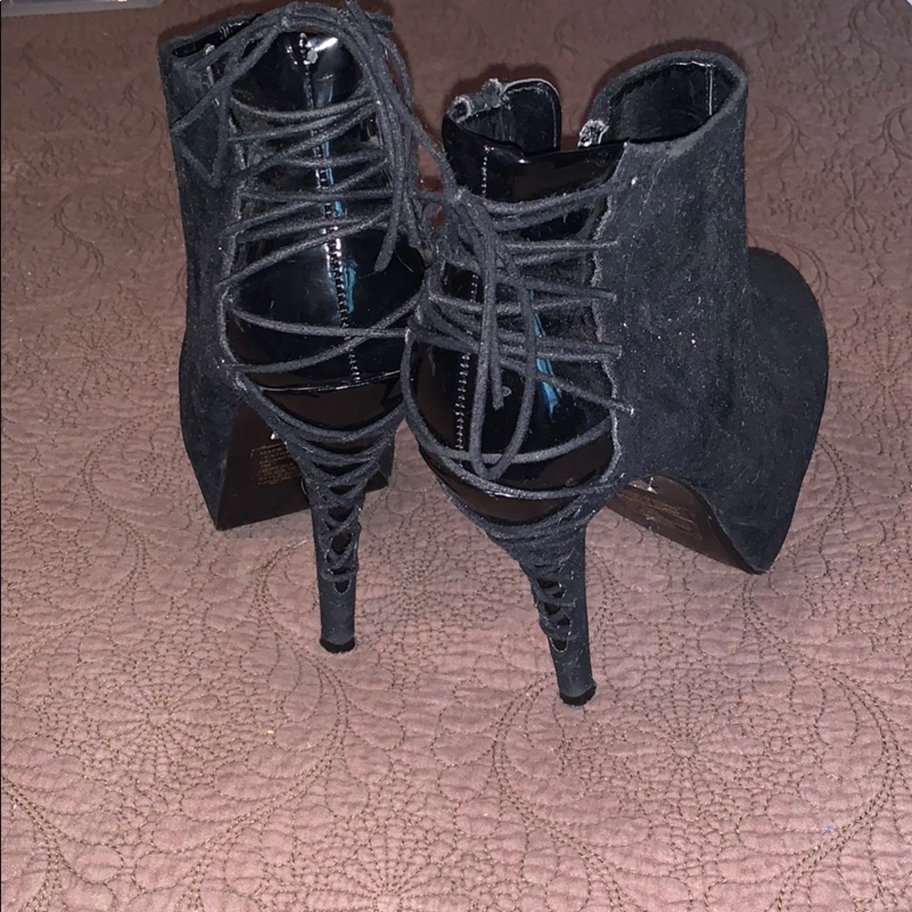 Heeled Booties - Picture 3 of 4